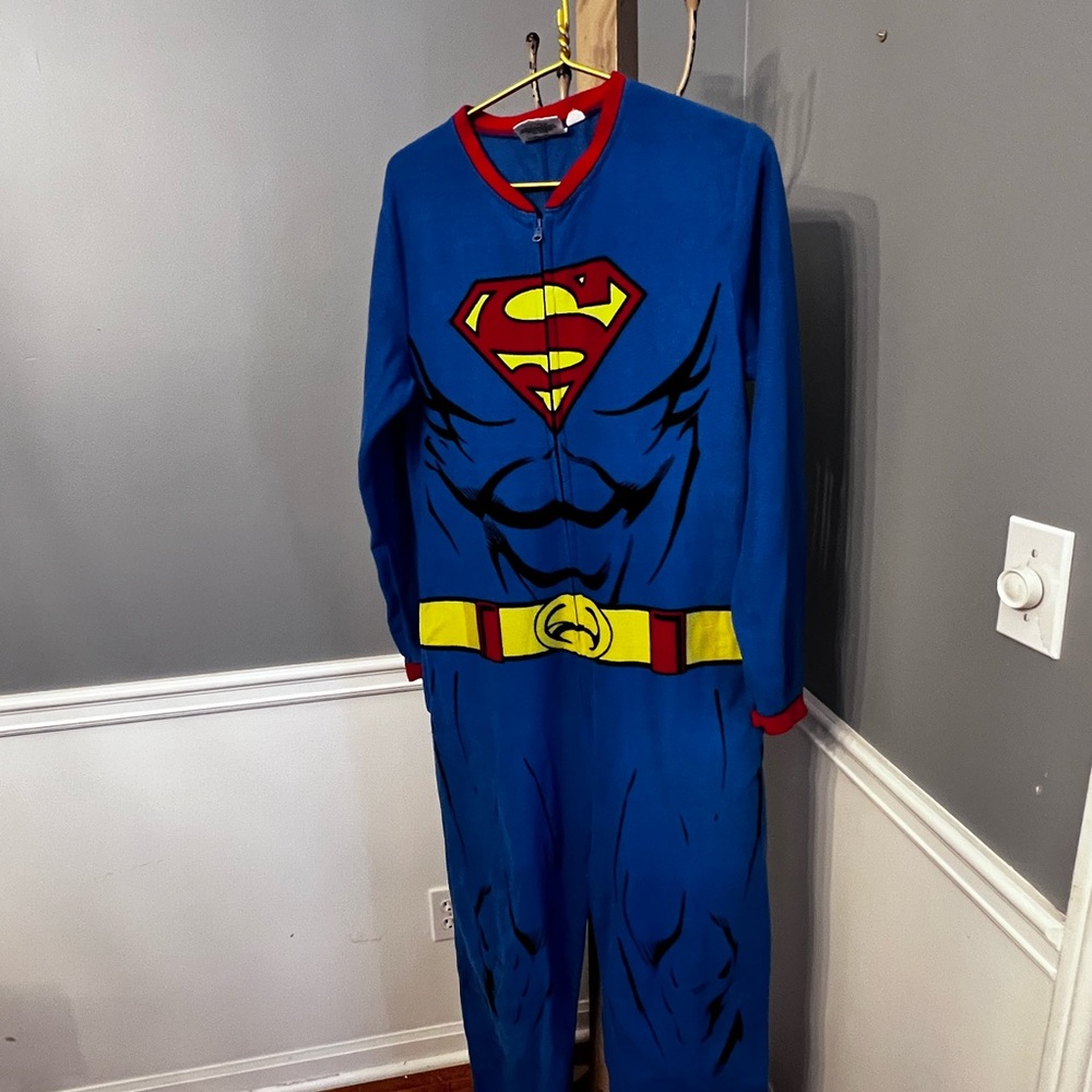 Superman Adult - Size Medium -Superhero Onesie Flannel Pajama blue caped Costume